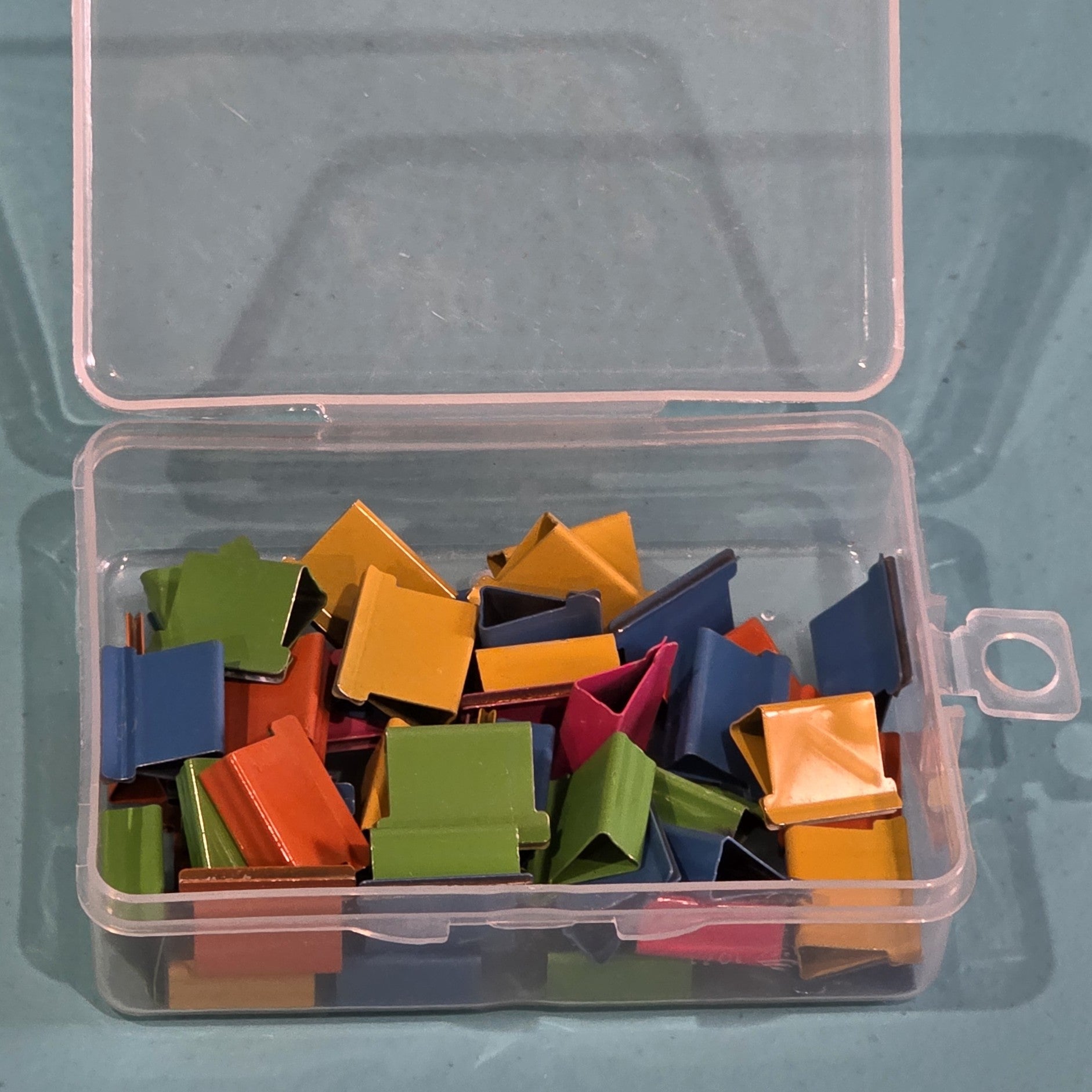 The Organized Option Connector Clips - Multi-Color 50pc (TOO-CC-50PC-M) - Image 2