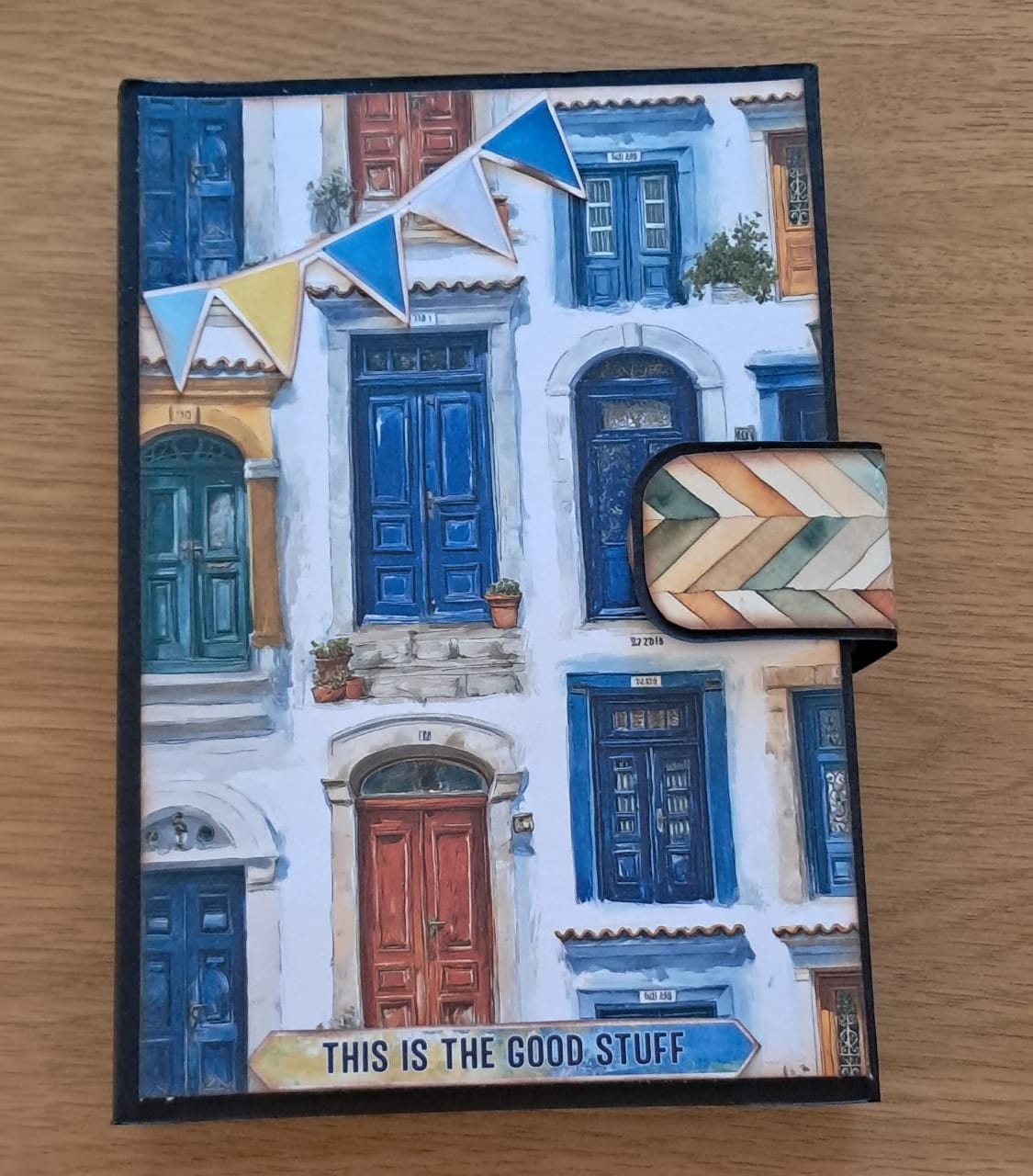 FINISHED ALBUM: CrafTreat Double Folio album - THE GOOD LIFE - Image 2