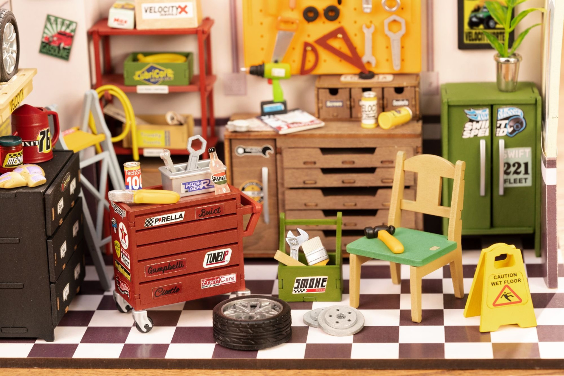 Robotime DIY Miniature House - Garage Workshop Kit (157 Pieces) - DG165 - Image 5